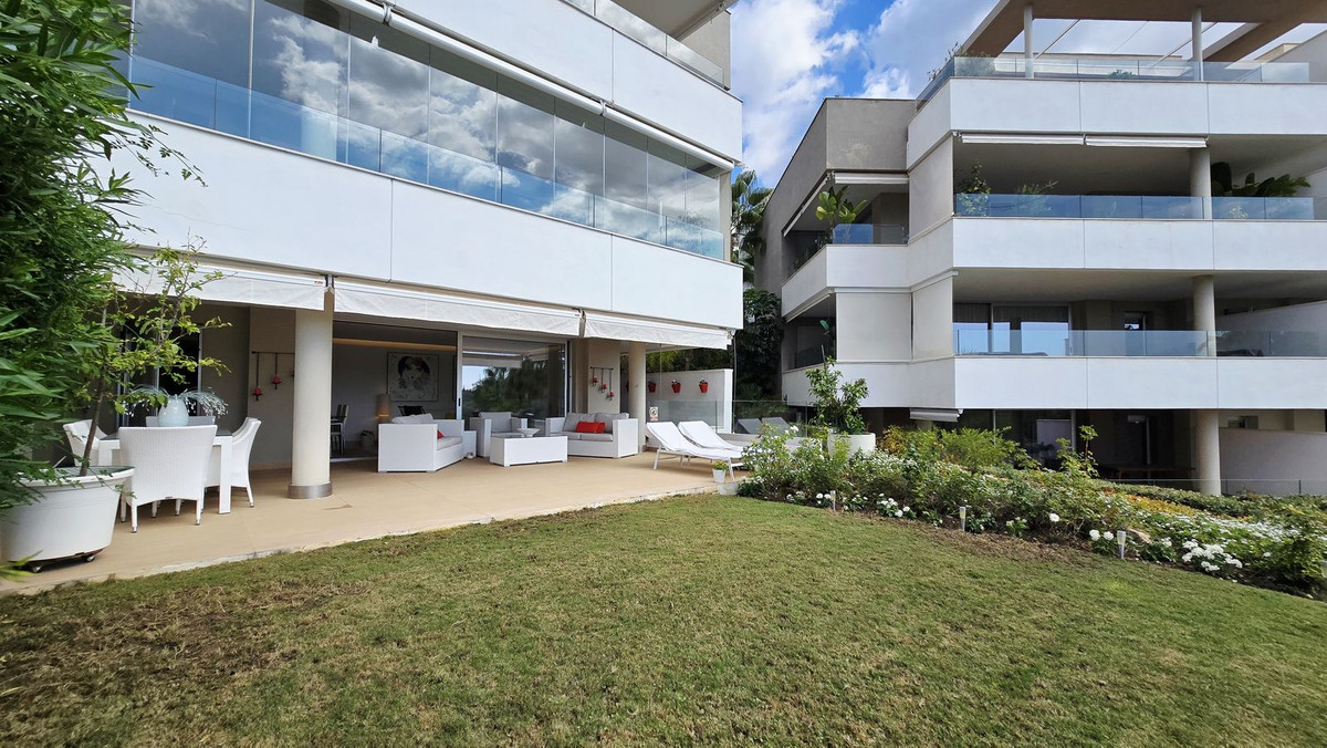 Garden apartment in Benahavís, photo 3