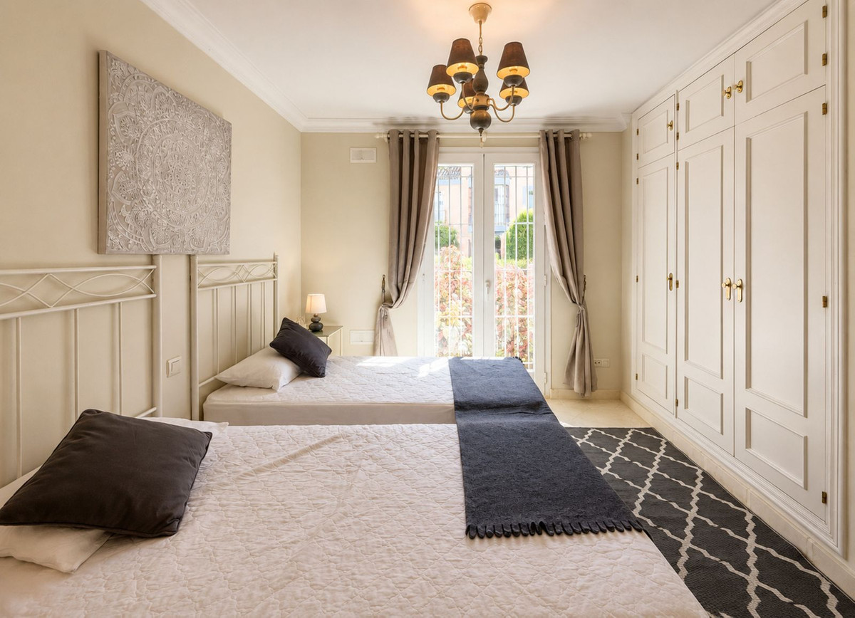 Garden apartment in Casares, photo 28