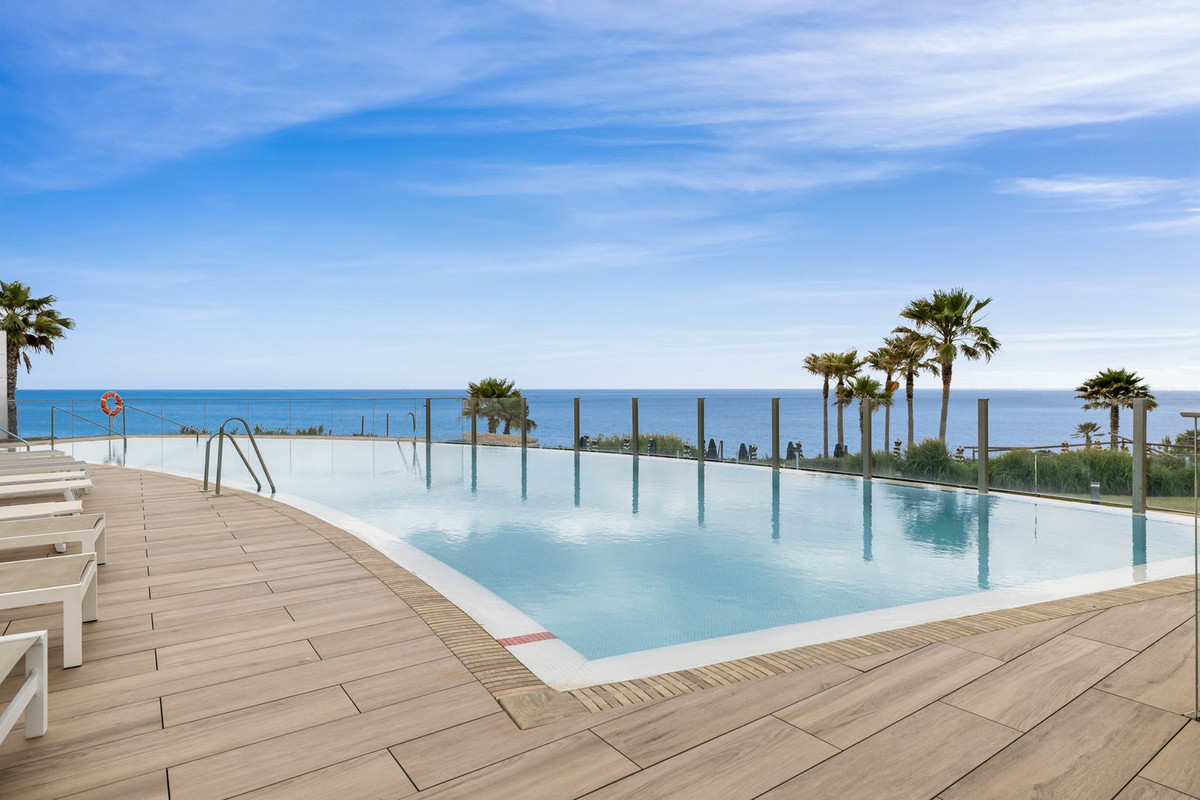 Garden apartment in Estepona, photo 3