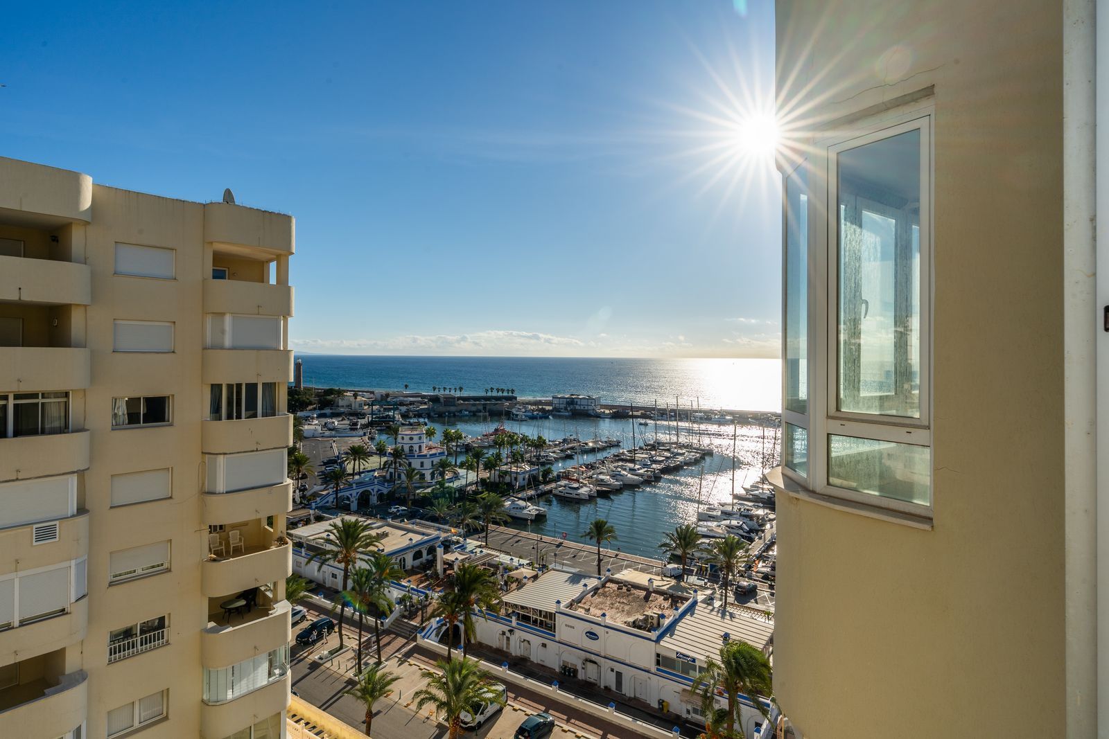 Apartment in Puerto Paraíso, Estepona