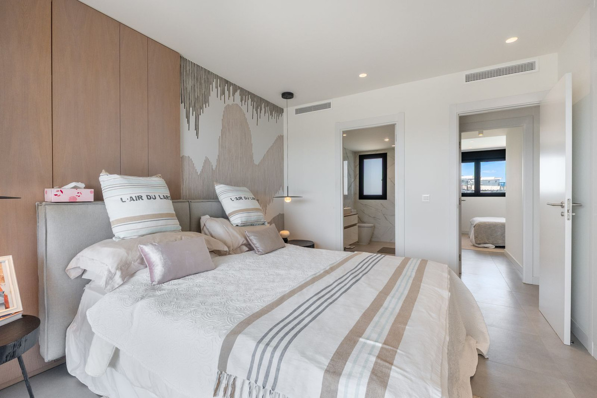 Duplex penthouse in Estepona, photo 16