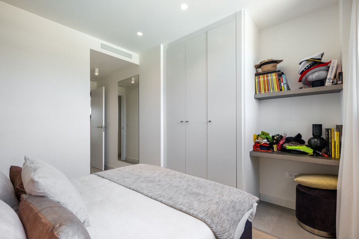 Duplex penthouse in Estepona, photo 24